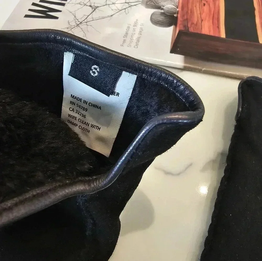 Leather winter vintage black gloves